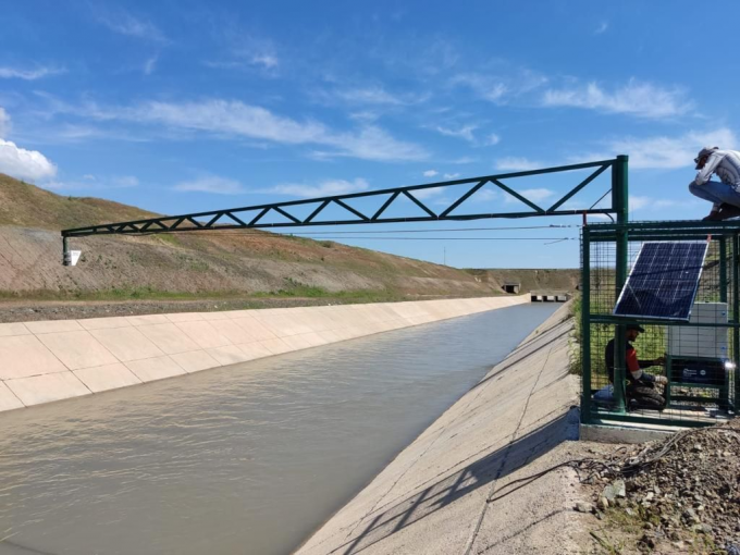 블루투스 NYRD-901 산업용 80GHz 레이더 레벨 송신기 4-20mA 액체 알루미늄 스레드 출력 설치 3